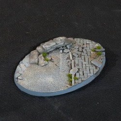 Urban Warfare Bases Oval 105mm (x1)