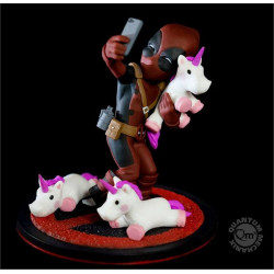 Marvel Comics Diorama Q-Fig Deadpool Unicorn Selfie