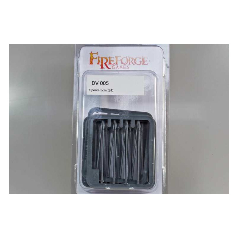 24 Plastic Spears (5cm lenght)